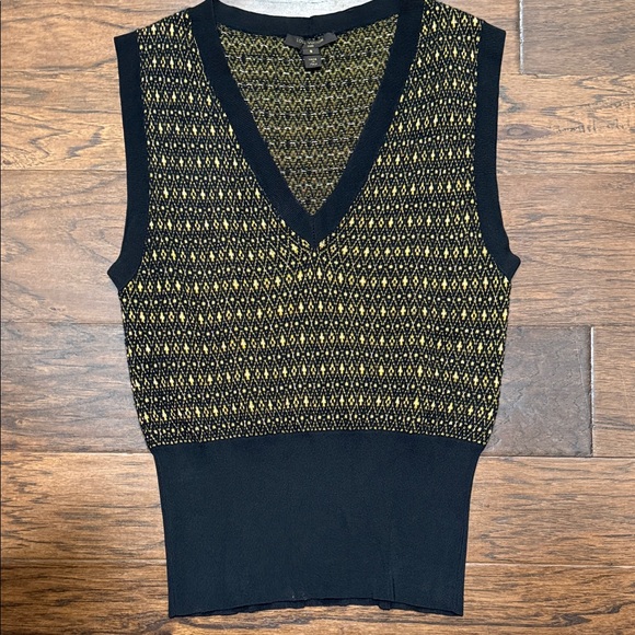 LV Louis Vuitton Black and Gold Knit Sleeveless sweater